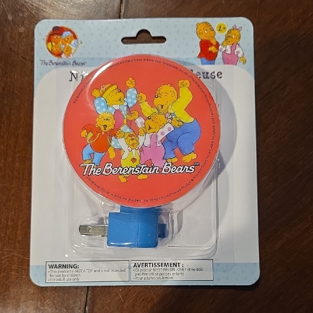 (J54) Night Light - Red and Blue The Berenstain Bears